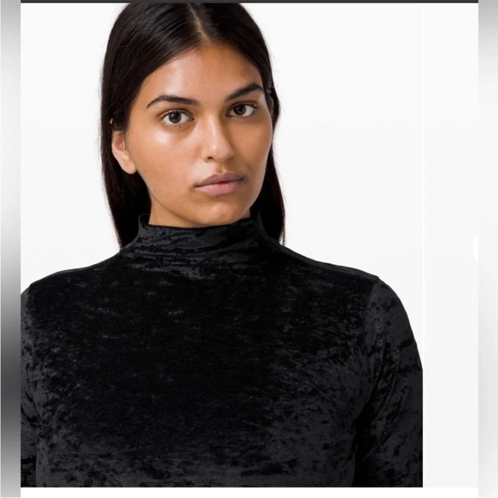 Lululemon All Aligned Mock Neck Crushed Velvet Long Sleeve Black, Size 10
